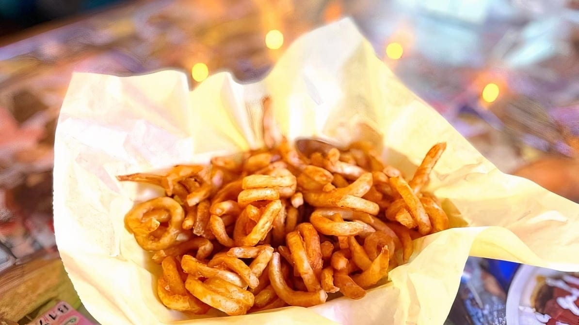 Large Curly Fries.